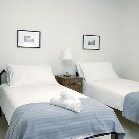 סוואנסי Two Bedroom Luxury Apt With Film Style מראה חיצוני תמונה