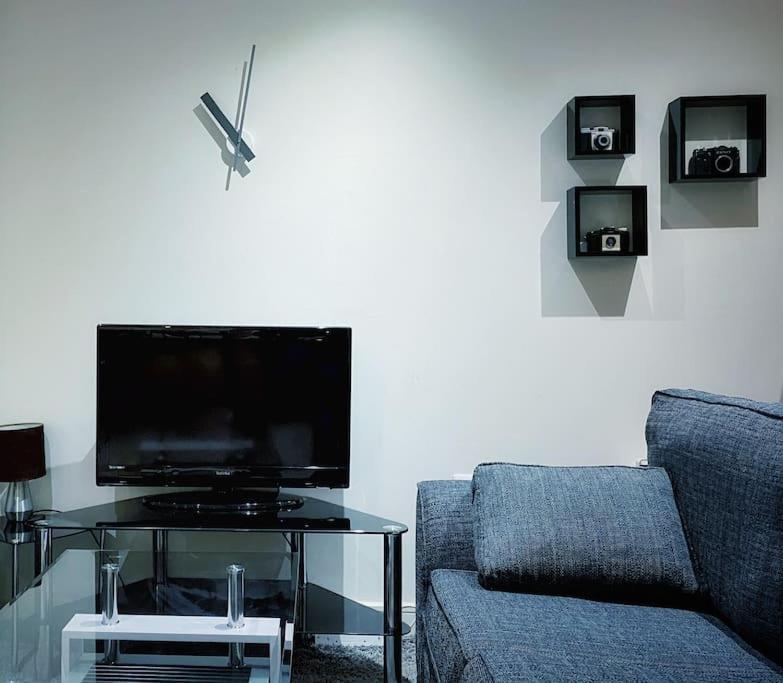 סוואנסי Two Bedroom Luxury Apt With Film Style מראה חיצוני תמונה